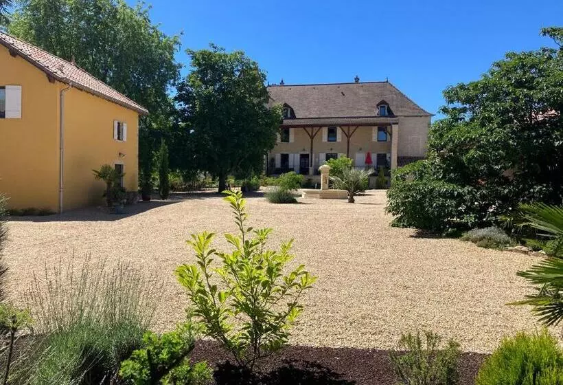 Aamiaismajoitus (B&B) Le Clos De Quintaine Chambres D Hôtes