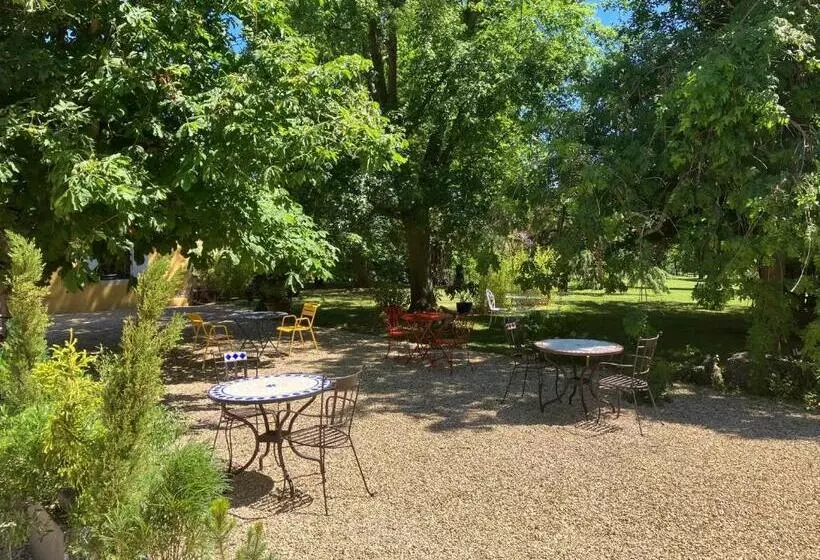 Aamiaismajoitus (B&B) Le Clos De Quintaine Chambres D Hôtes