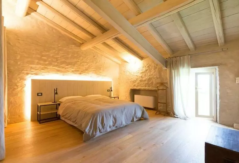Aamiaismajoitus (B&B) Villa Saccomani