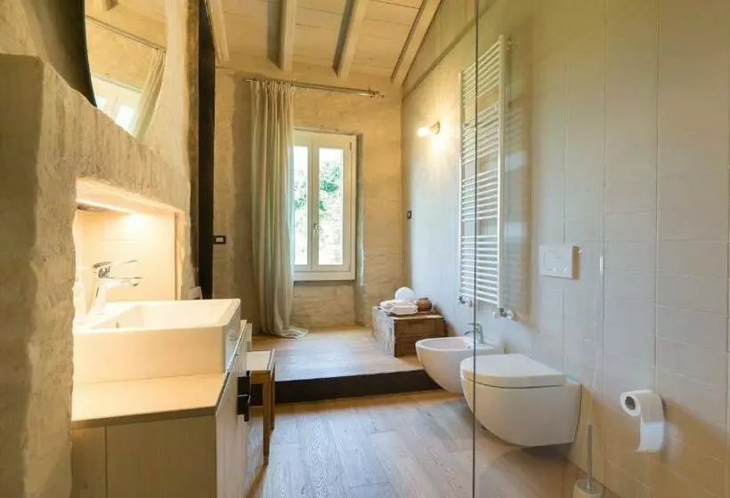 Aamiaismajoitus (B&B) Villa Saccomani
