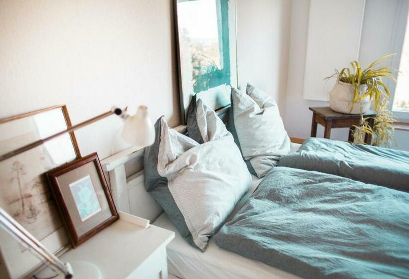 Bed & Breakfast Unter Den Linden