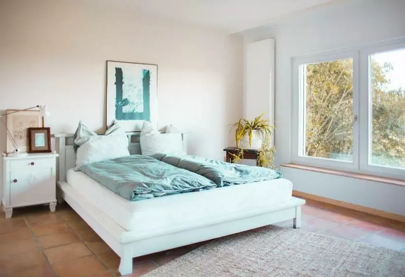 Bed & Breakfast Unter Den Linden