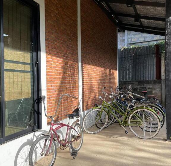 ホテル Fineuphome บ้านพักเหมาหลัง 3 ห้องนอน 2 ห้องน้ำ ห้องครัว ห้องรับแขก ห้องรับประทานอาหาร พร้อมสระว่ายน้