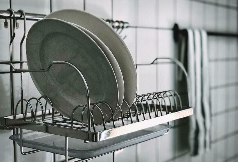 ホテル Fineuphome บ้านพักเหมาหลัง 3 ห้องนอน 2 ห้องน้ำ ห้องครัว ห้องรับแขก ห้องรับประทานอาหาร พร้อมสระว่ายน้