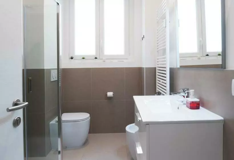 پانسیون Maison Altinia