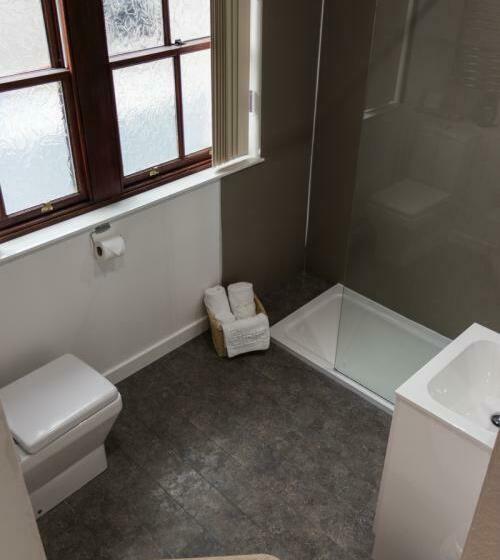 פנסיון The Haven Guest House