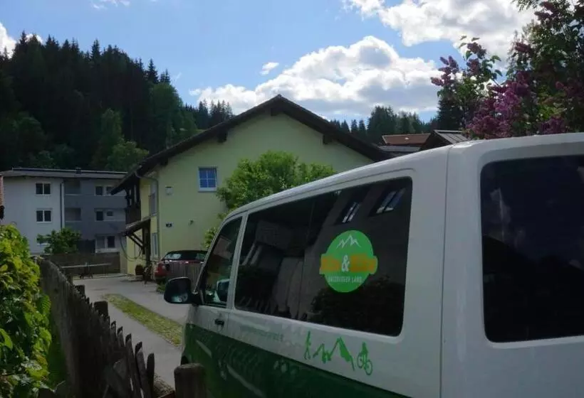 ベッドアンドブレックファースト Alpensportlodge