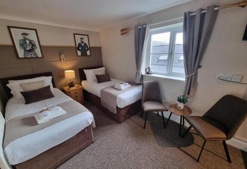 تختخواب و صبحانه Creates