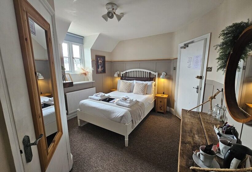 تختخواب و صبحانه Creates