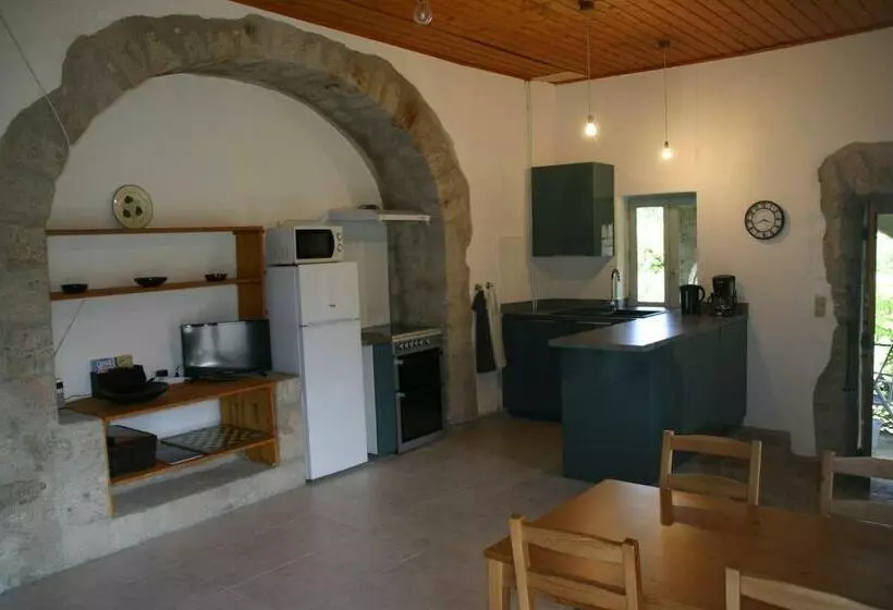 ベッドアンドブレックファースト Mas De La Giralde