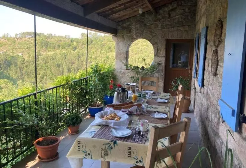 ベッドアンドブレックファースト Mas De La Giralde