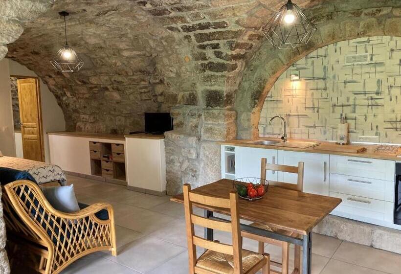 민박 Mas De La Giralde