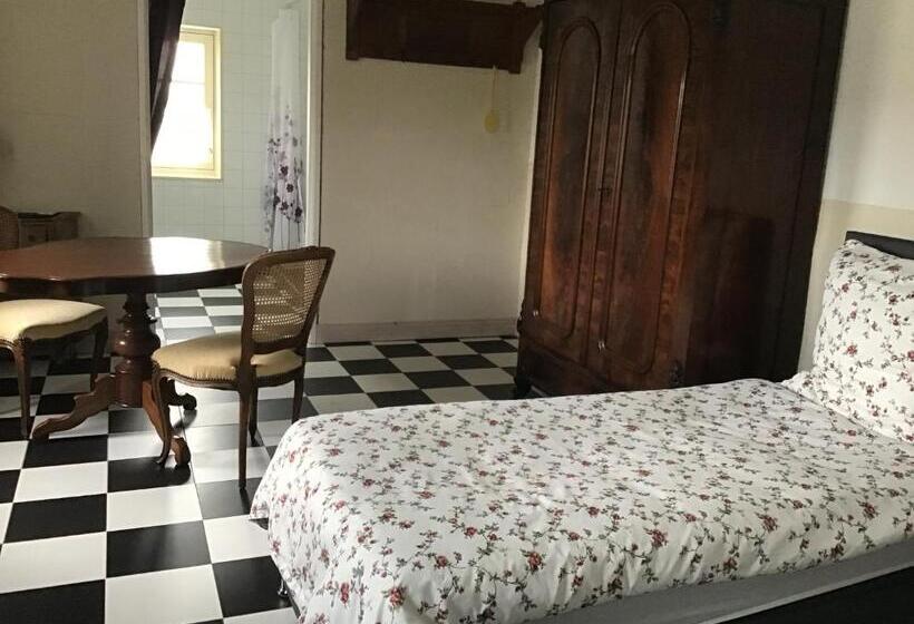 住宿加早餐  Nergena Zimmer Frei