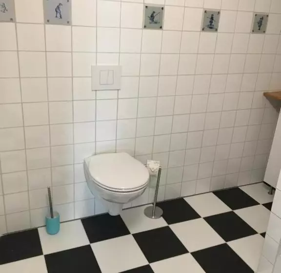 Aamiaismajoitus (B&B) Nergena Zimmer Frei