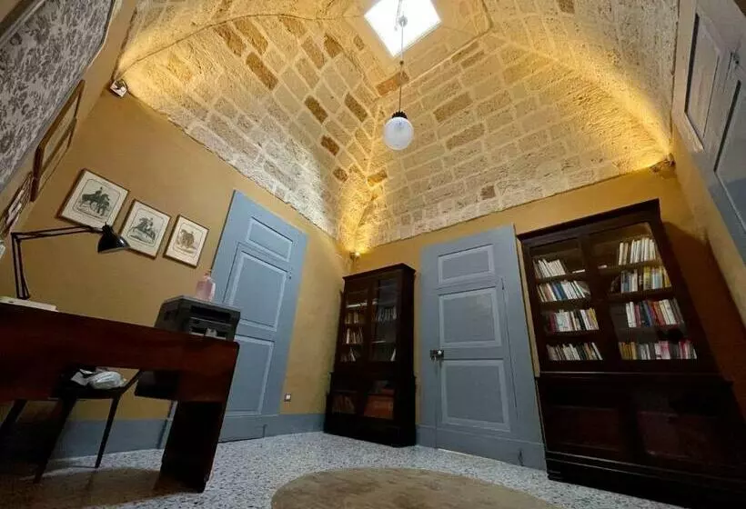 Aamiaismajoitus (B&B) Palazzo De Carlo E Il Parco Dei 7 Pozzi