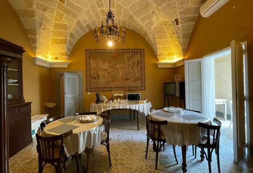 Bed and Breakfast Palazzo De Carlo E Il Parco Dei 7 Pozzi