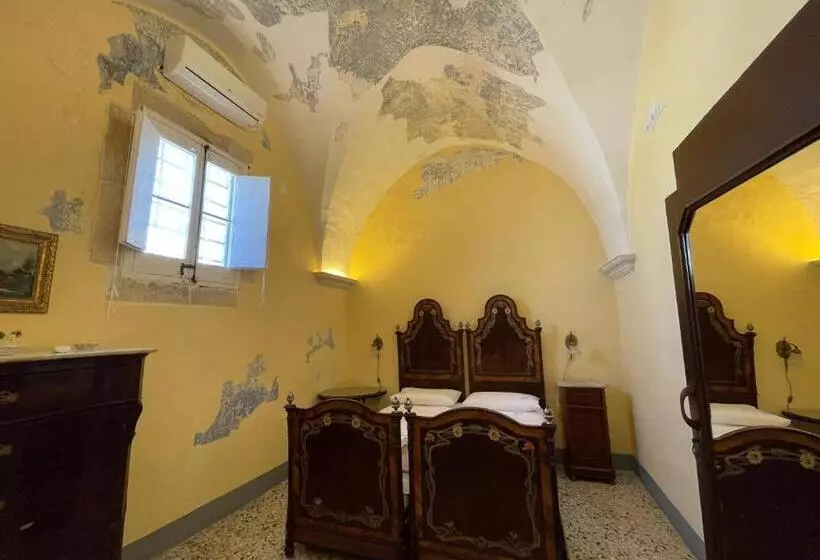 Aamiaismajoitus (B&B) Palazzo De Carlo E Il Parco Dei 7 Pozzi