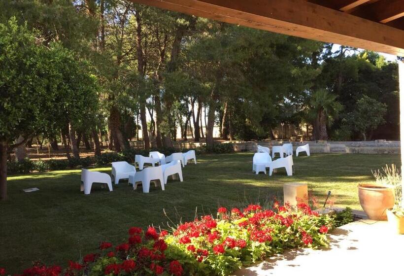 Bed and Breakfast Palazzo De Carlo E Il Parco Dei 7 Pozzi