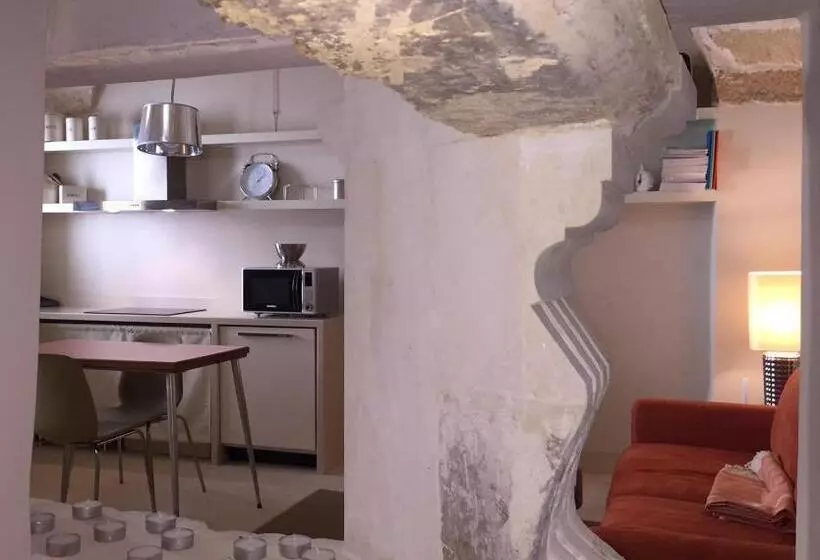 Aamiaismajoitus (B&B) Palazzo De Carlo E Il Parco Dei 7 Pozzi