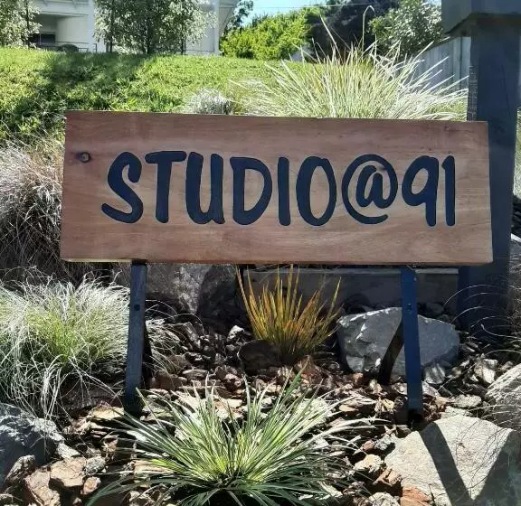 Aamiaismajoitus (B&B) Studio @ 91