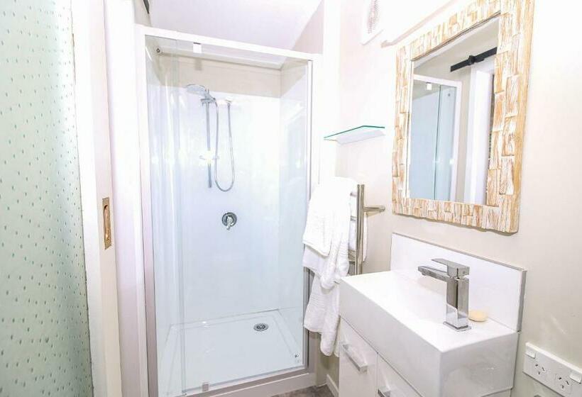 Bed and Breakfast Studio @ 91