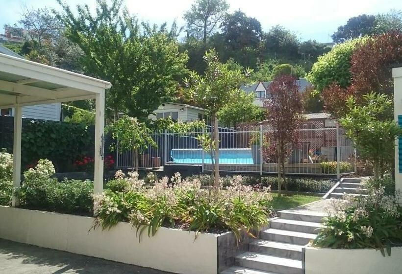 Bed and Breakfast Studio @ 91