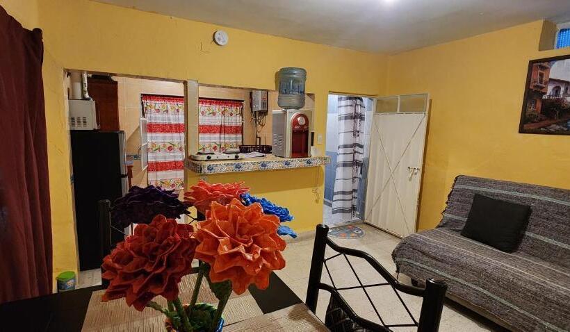 پانسیون Departamentos Muy Cercanos Al Aeropuerto T2 Wifi Free