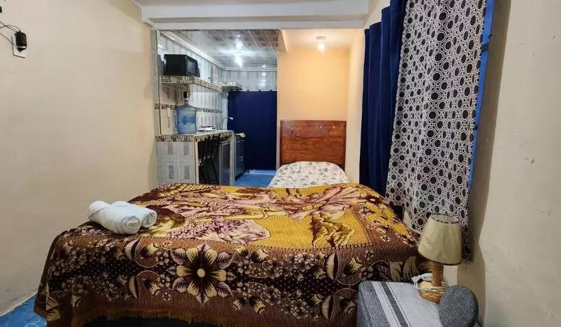 پانسیون Departamentos Muy Cercanos Al Aeropuerto T2 Wifi Free