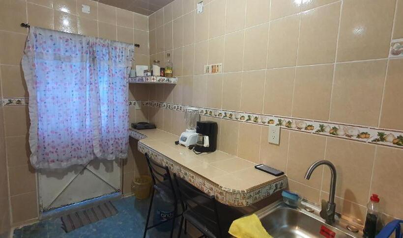 پانسیون Departamentos Muy Cercanos Al Aeropuerto T2 Wifi Free