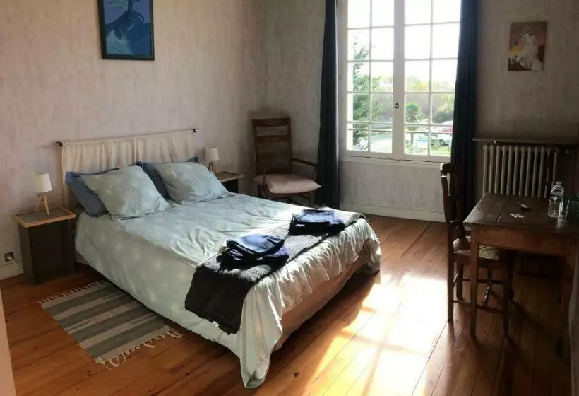 پانسیون La Maison Blanche