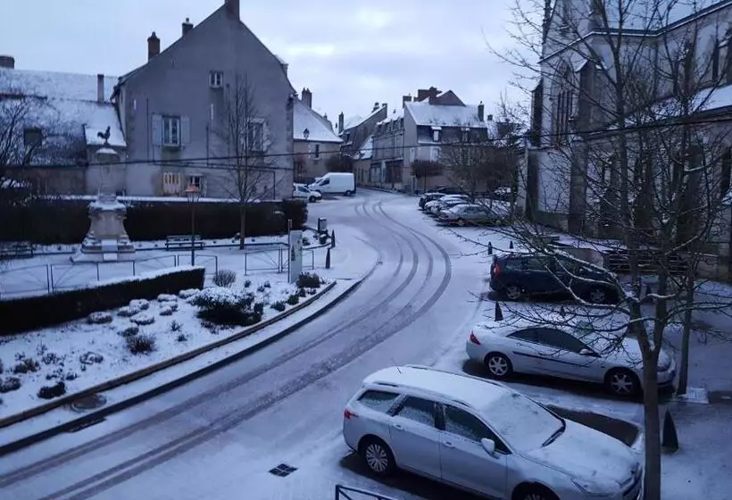 Majatalo Le P Tit Pouilly Du Val De Loire En Bourgogne !