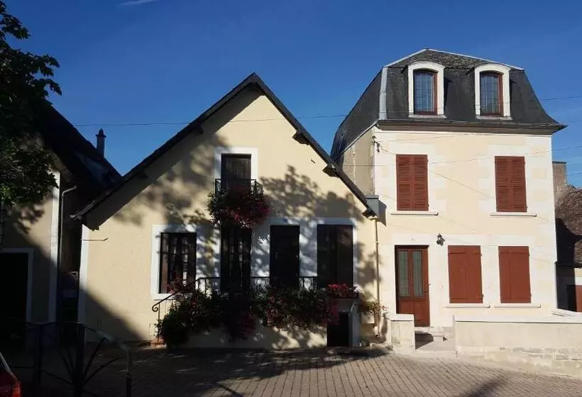 Majatalo Le P Tit Pouilly Du Val De Loire En Bourgogne !