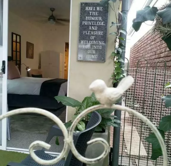 Majatalo The Oak Treehouse Bnb Queenstown