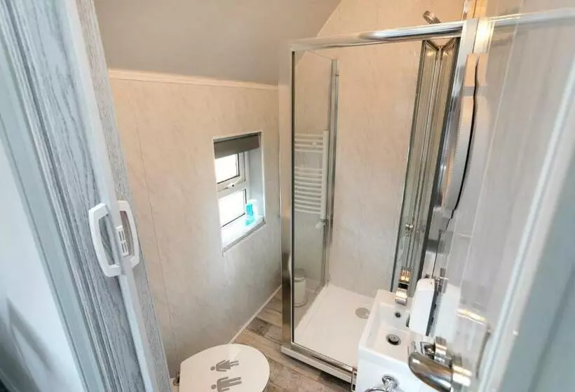 Aamiaismajoitus (B&B) Bed At Bowbridge, Centre Town