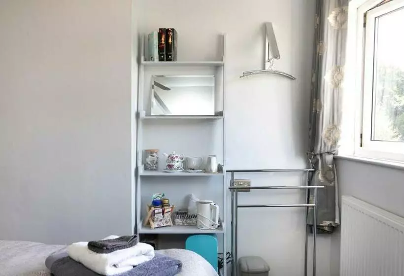 Aamiaismajoitus (B&B) Bed At Bowbridge, Centre Town