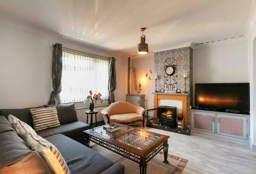 Aamiaismajoitus (B&B) Bed At Bowbridge, Centre Town