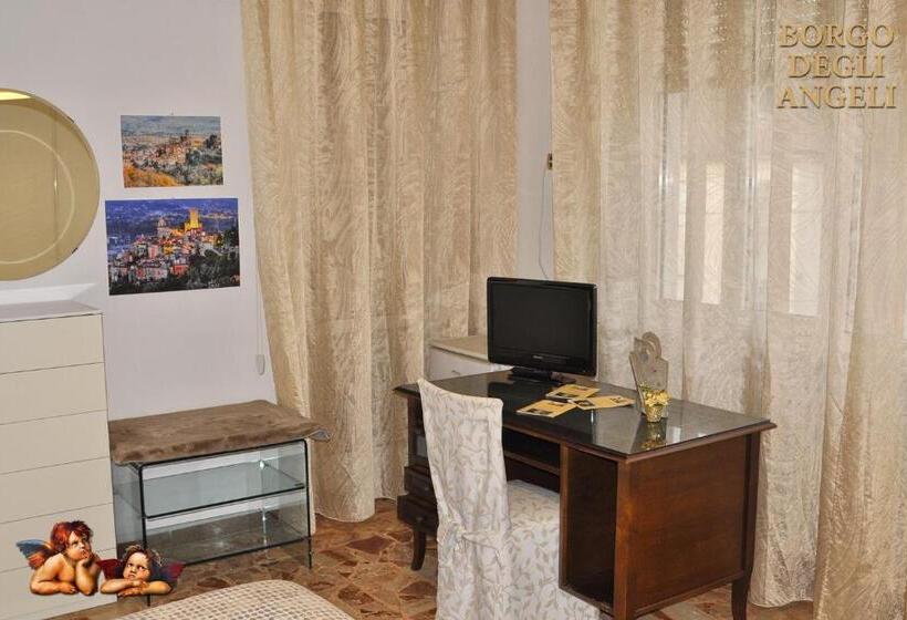 צימר Borgo Degli Angeli Arcola