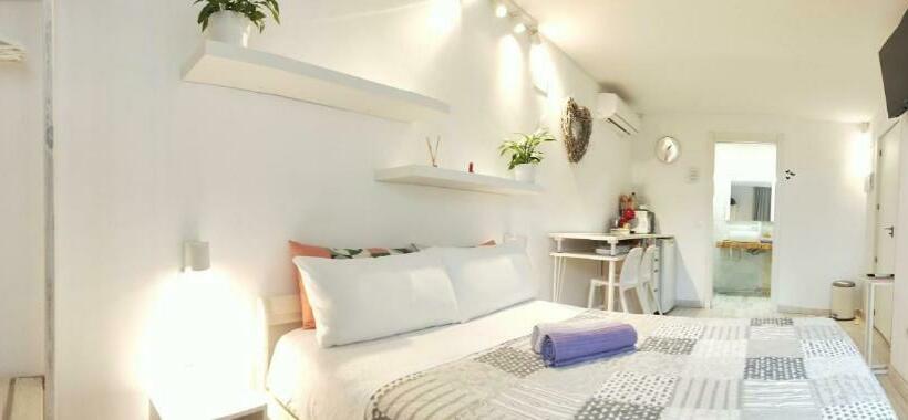 تختخواب و صبحانه Dudi S Peppers