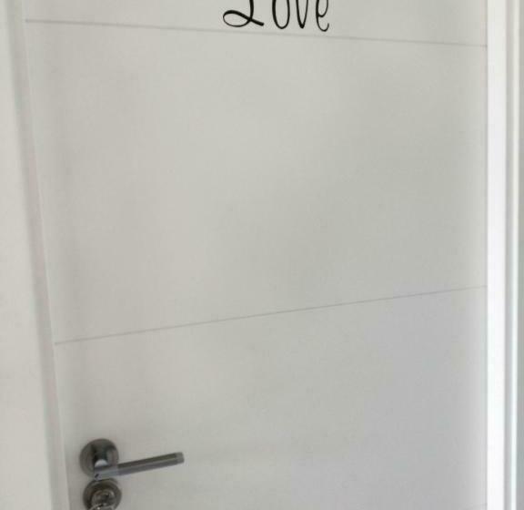 تختخواب و صبحانه Dudi S Peppers