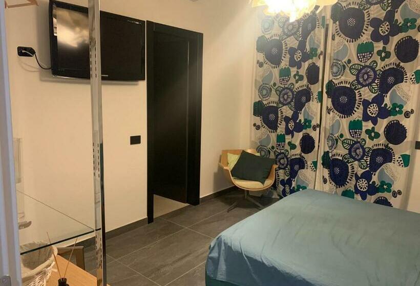 تختخواب و صبحانه P