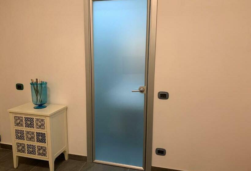 تختخواب و صبحانه P