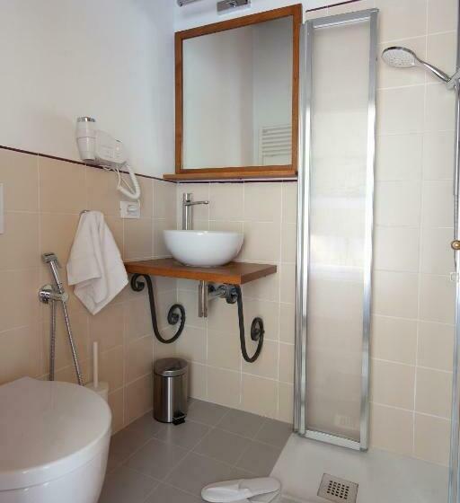 ベッドアンドブレックファースト Pietrantica   Affittacamere Con Giardino Nuova Apertura A Trebiano  Citr