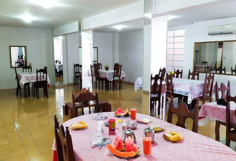 בית מלון כפרי Serpa