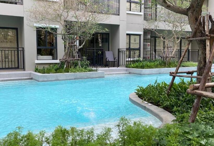 La Casita Pool Access Condo Huahin