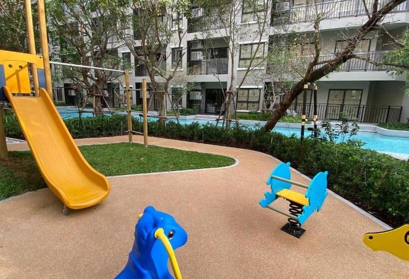 La Casita Pool Access Condo Huahin