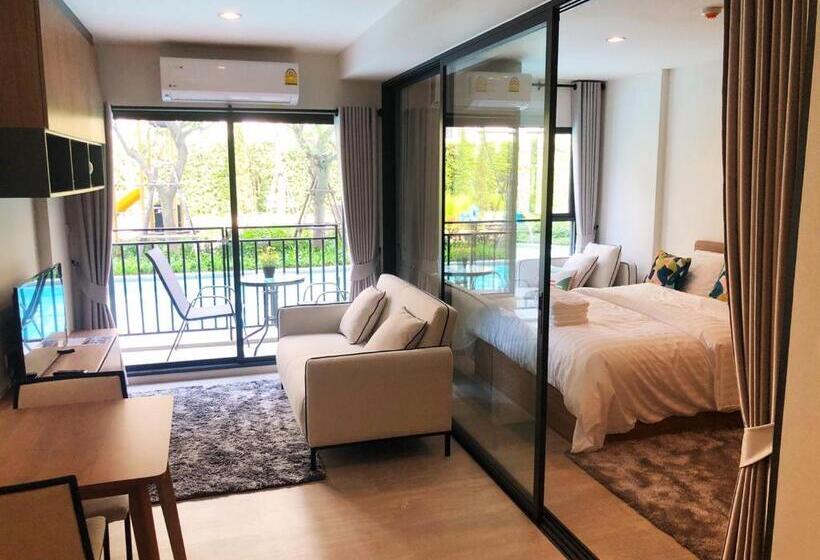 La Casita Pool Access Condo Huahin