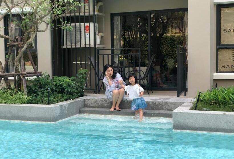 La Casita Pool Access Condo Huahin