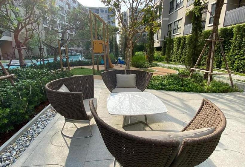 La Casita Pool Access Condo Huahin