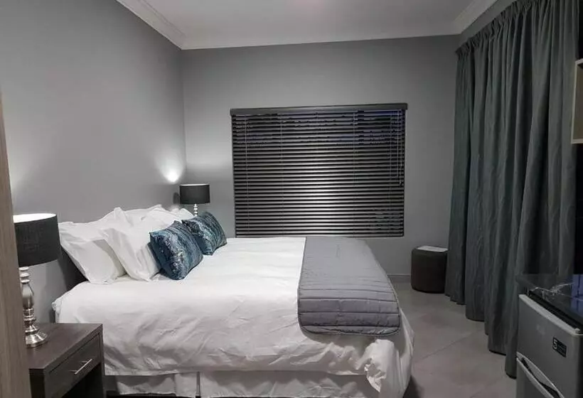 Majatalo A’ La Maison Guesthouse