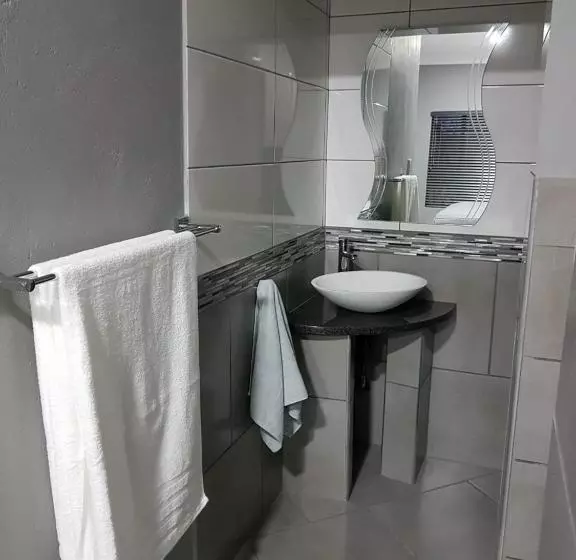 Majatalo A’ La Maison Guesthouse